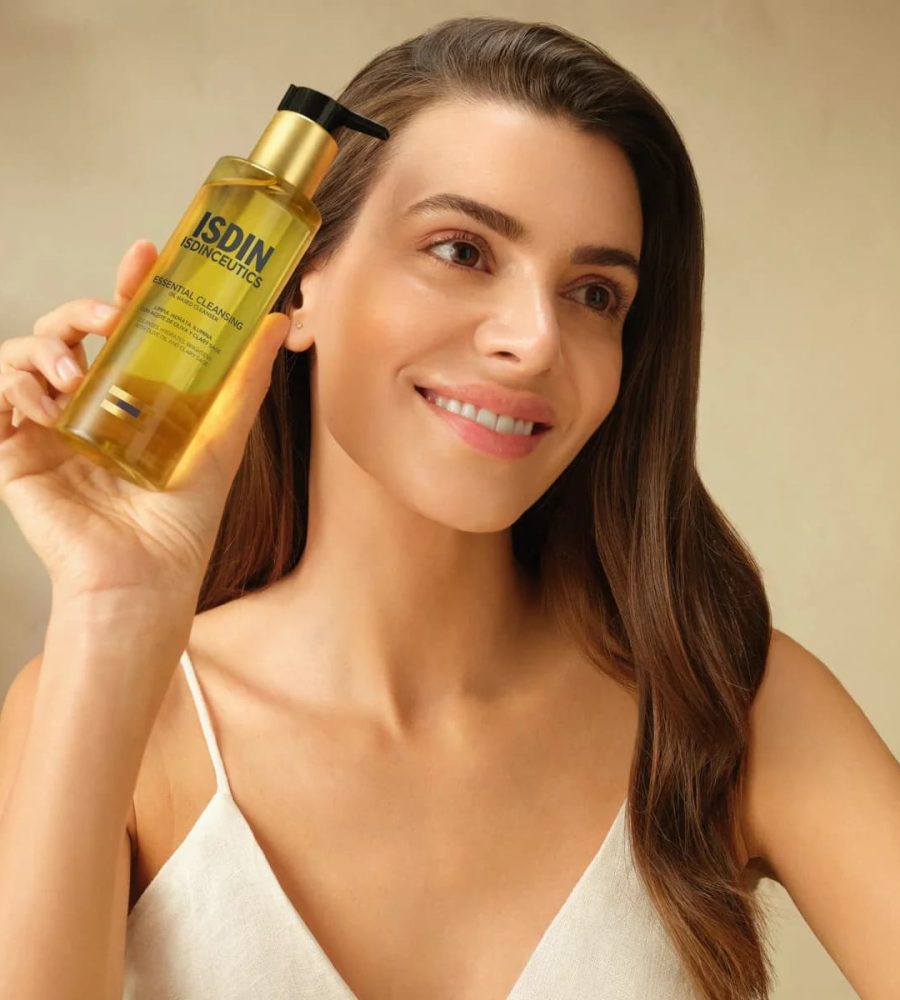 ISDIN Essential Cleansing 200ml | El Primer Paso para una Piel Radiante y Saludable