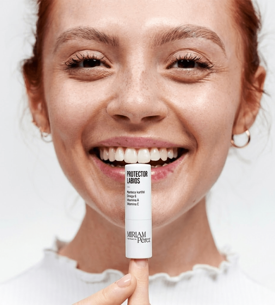 Stick de Labios con Karité y Omega | El Escudo Nutritivo para tu Sonrisa